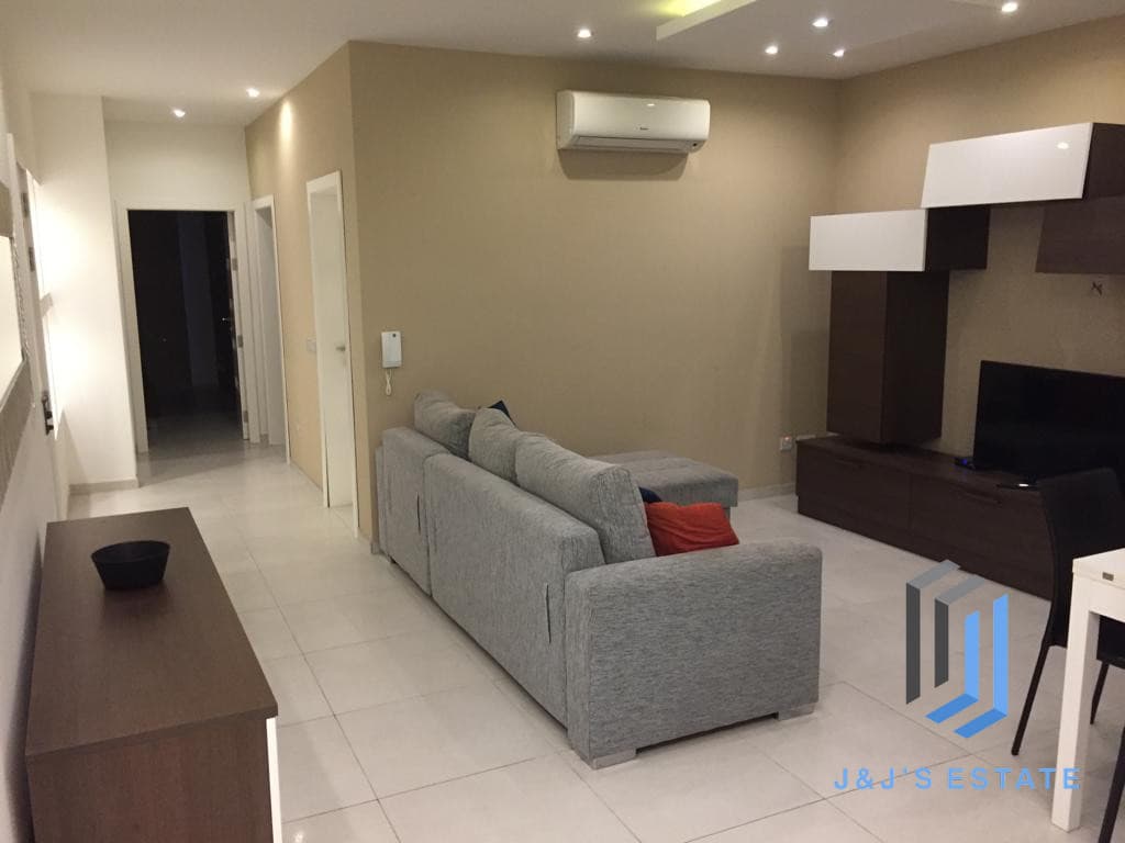 Bright and Modern 2-Bedroom Apartment in Birkirkara · 5