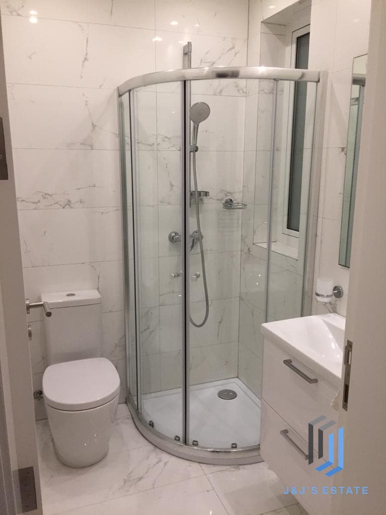 Bright and Modern 2-Bedroom Apartment in Birkirkara · 15