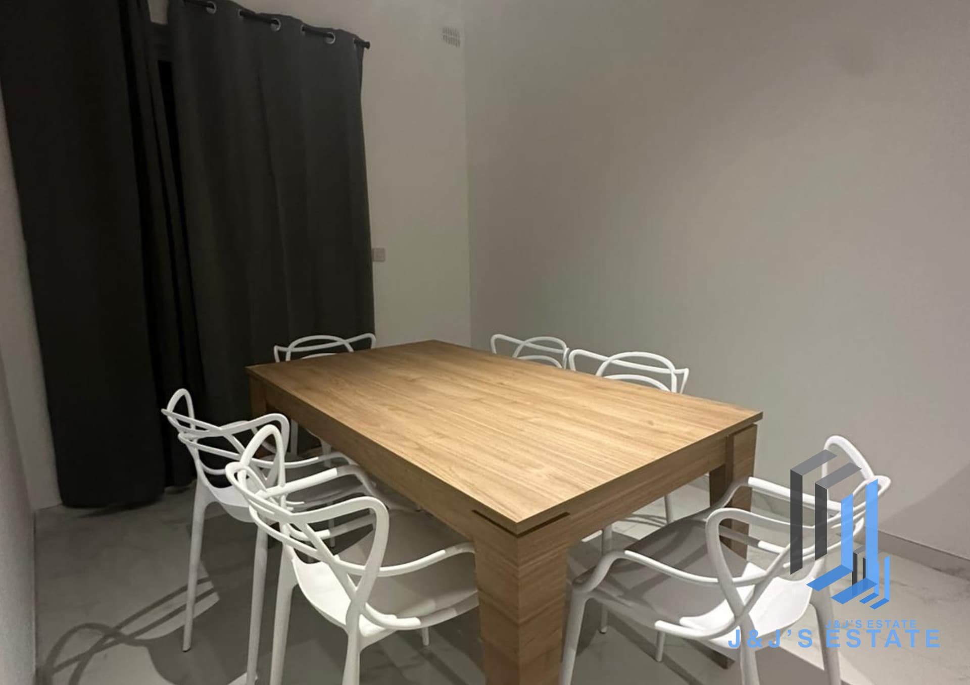 Spacious 3-Bedroom Apartment in Fgura · 3