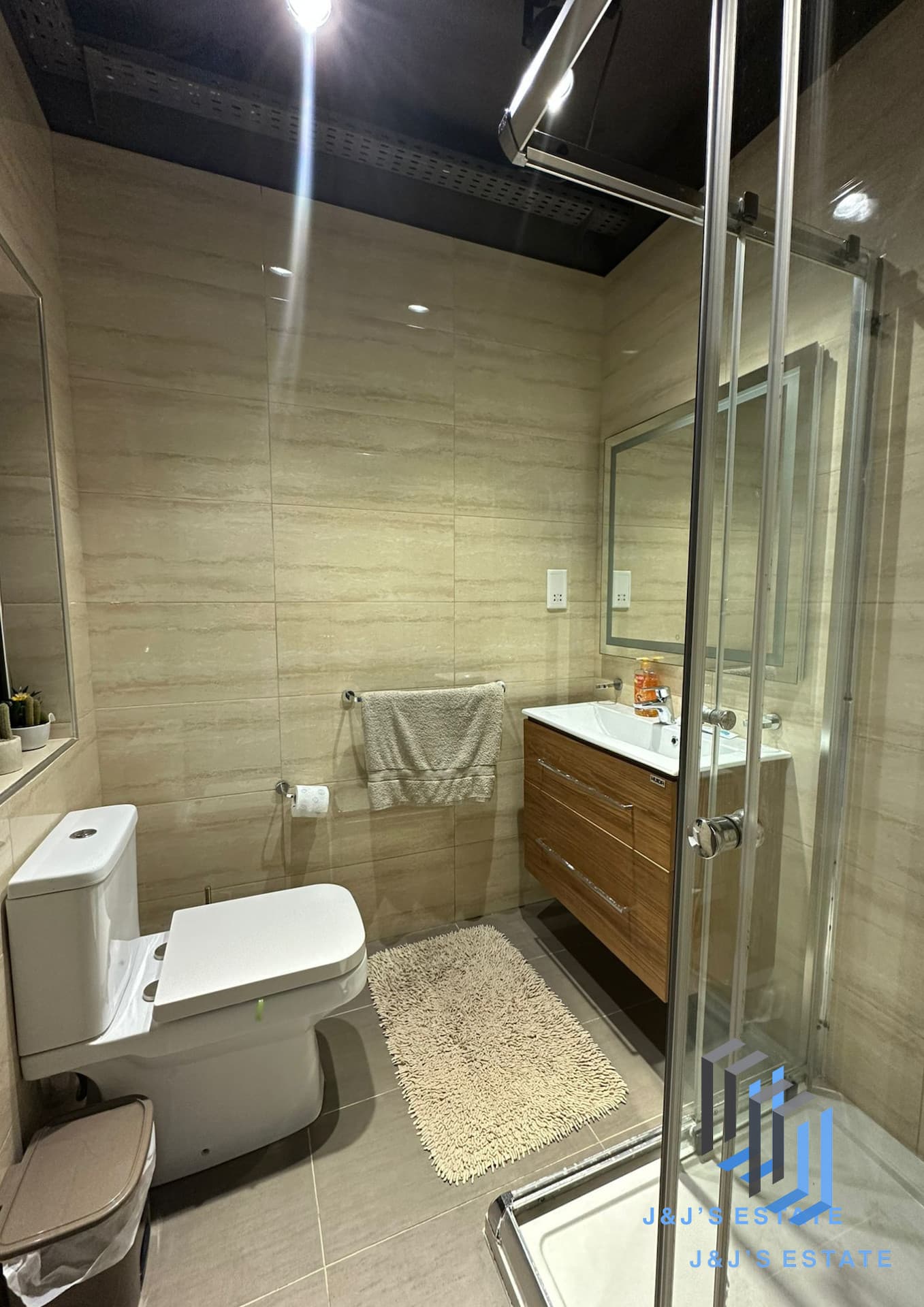 Modern 2-Bedroom Maisonette in Swieqi · 4