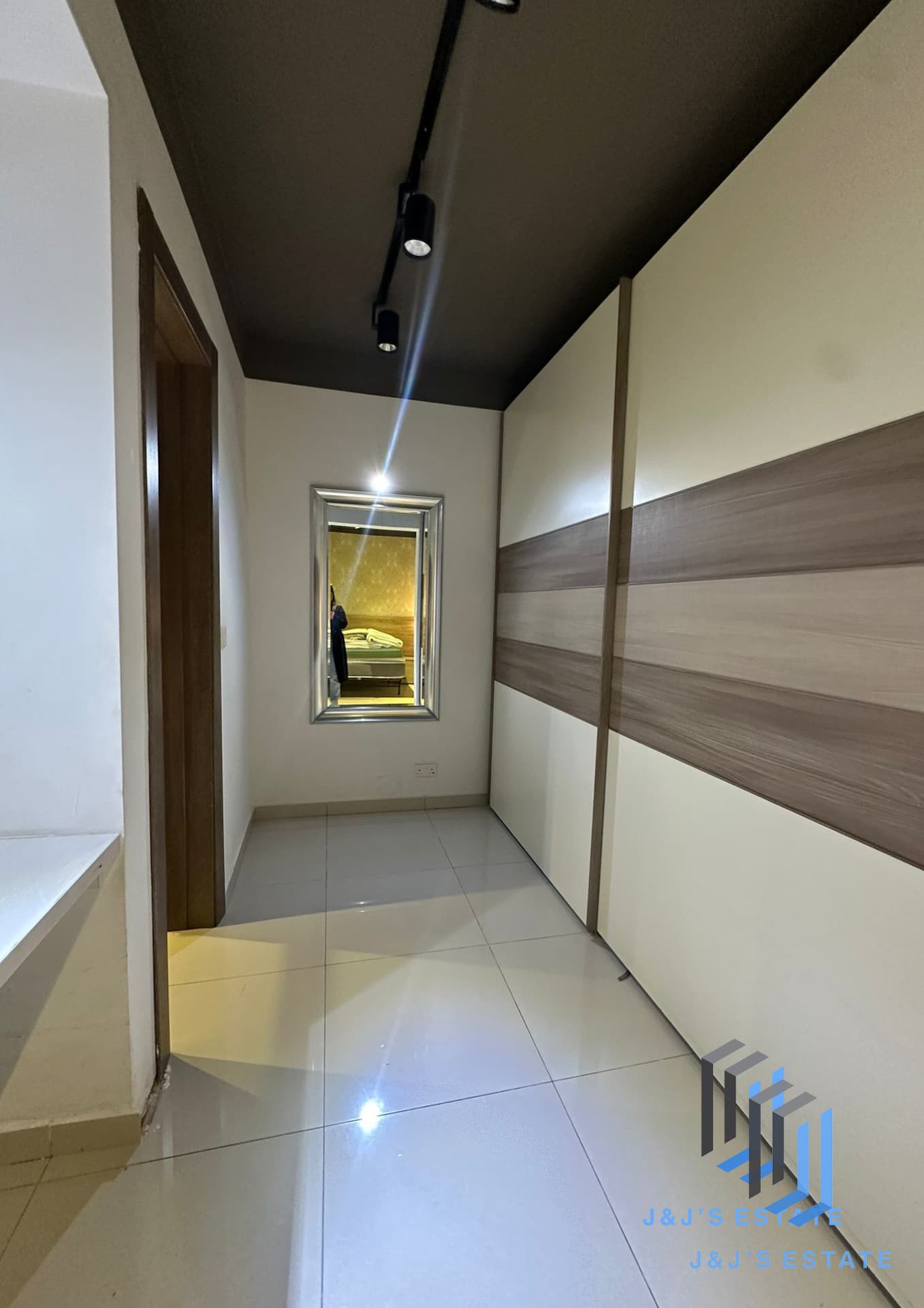 Modern 2-Bedroom Maisonette in Swieqi · 7