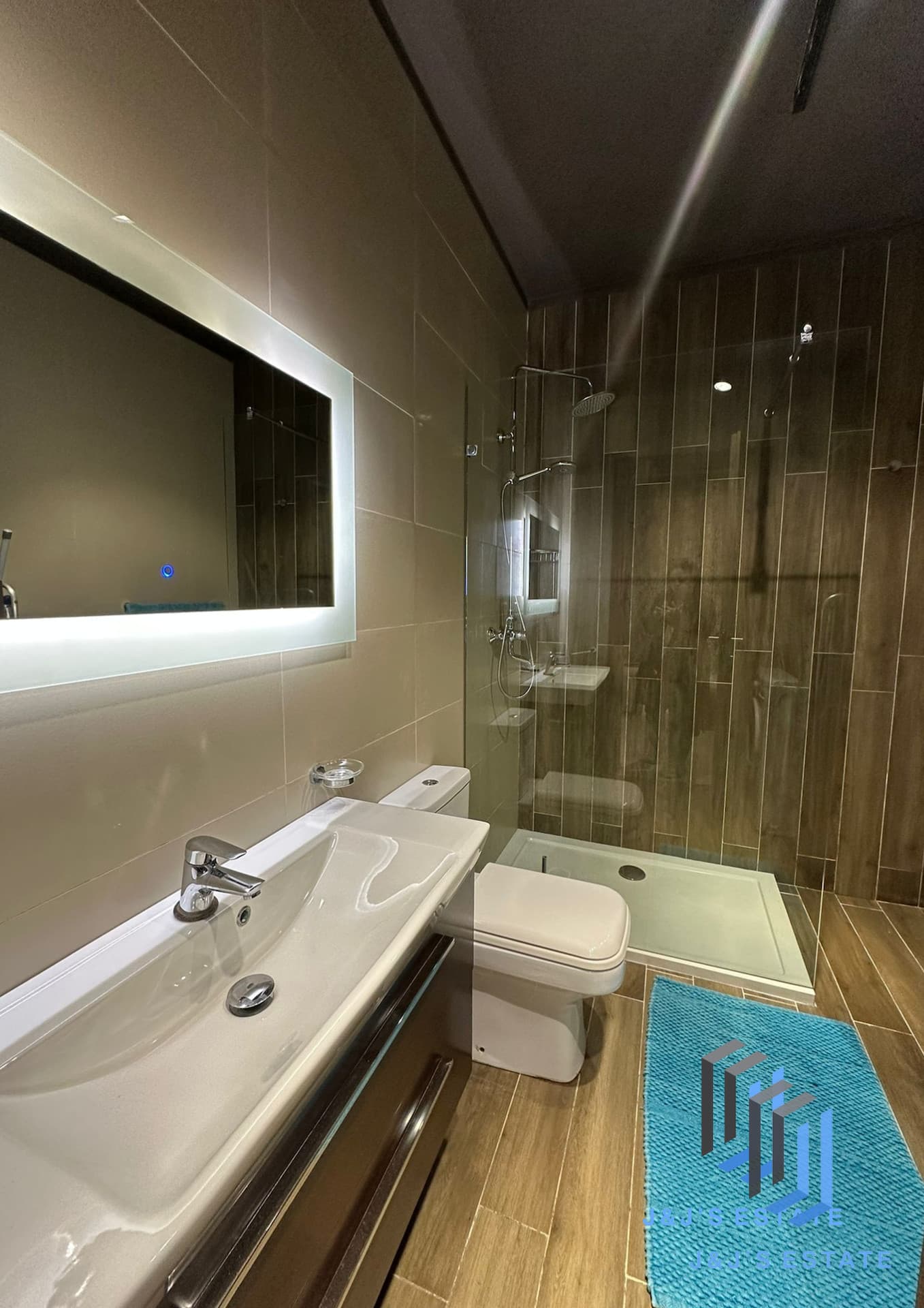 Modern 2-Bedroom Maisonette in Swieqi · 10