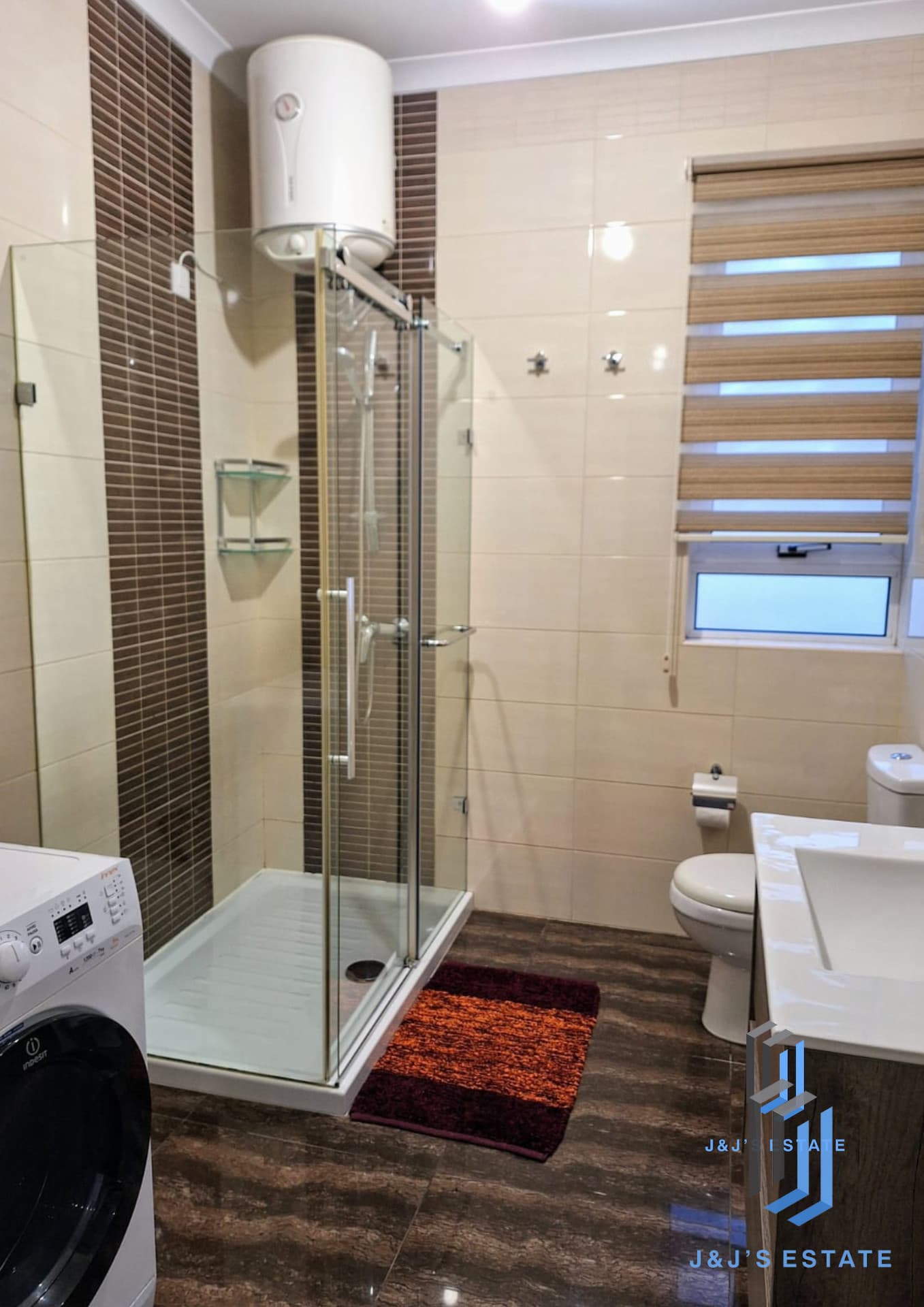2-Bedroom Apartment with Sea Views in Bugibba · 6
