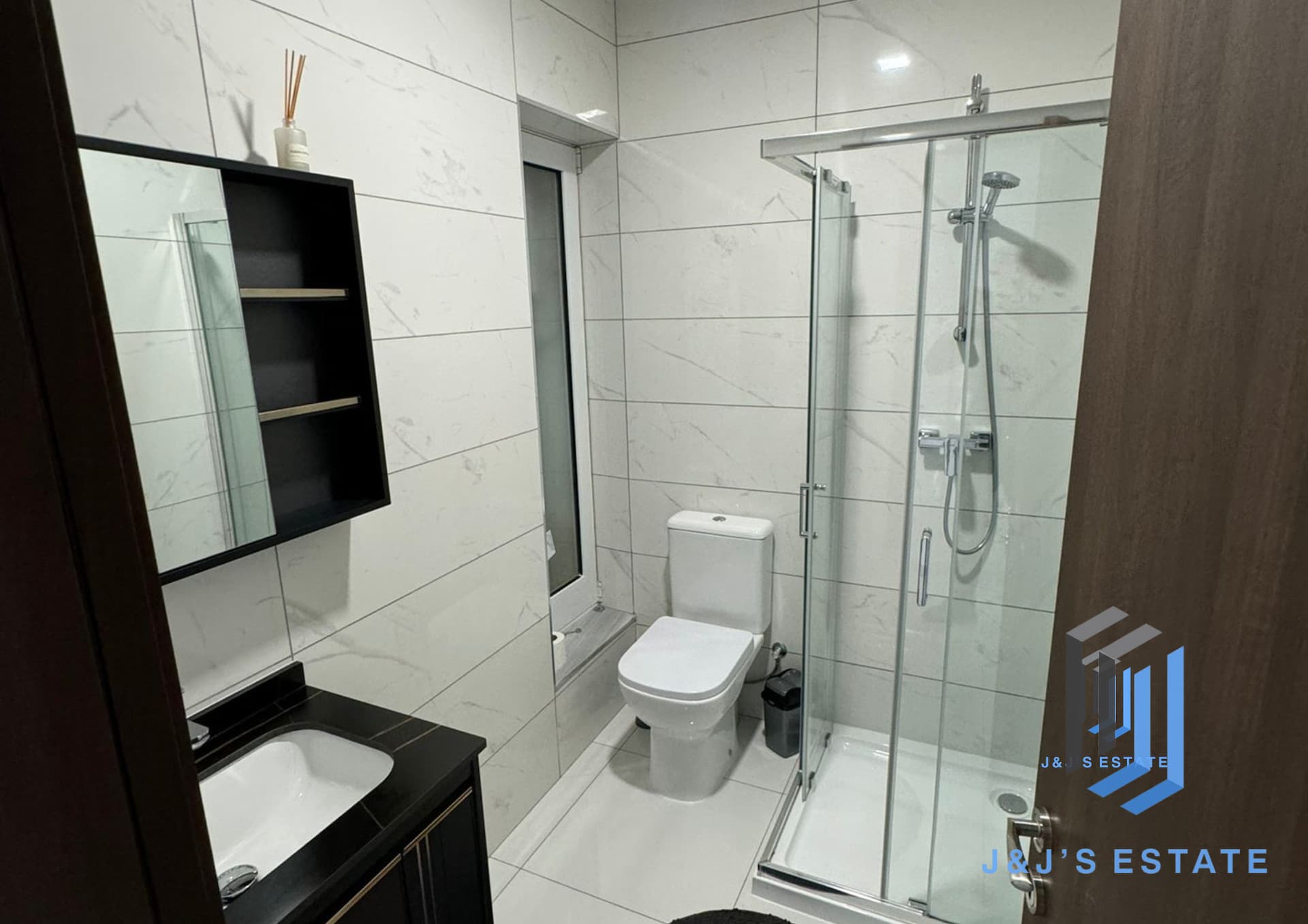 Brand-New 2-Bedroom Apartment in St. Julian's · 8