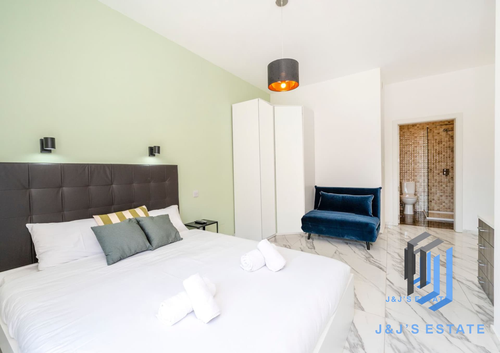 Bright and Spacious 3-Bedroom Apartment in Swieqi · 12