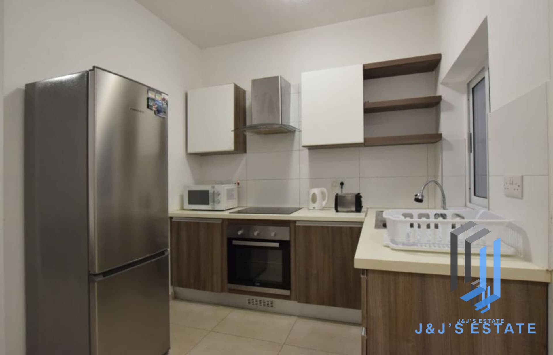 2-Bedroom Apartment in Prime Balluta, Sliema · 4