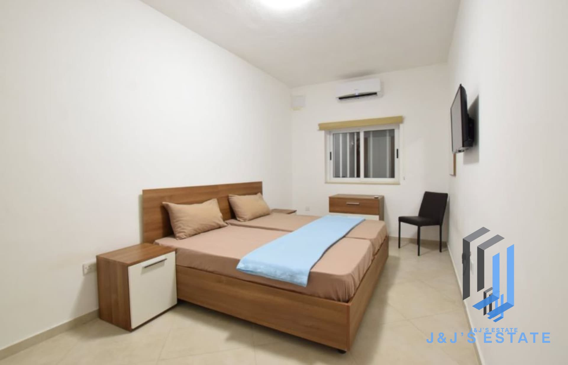 2-Bedroom Apartment in Prime Balluta, Sliema · 8