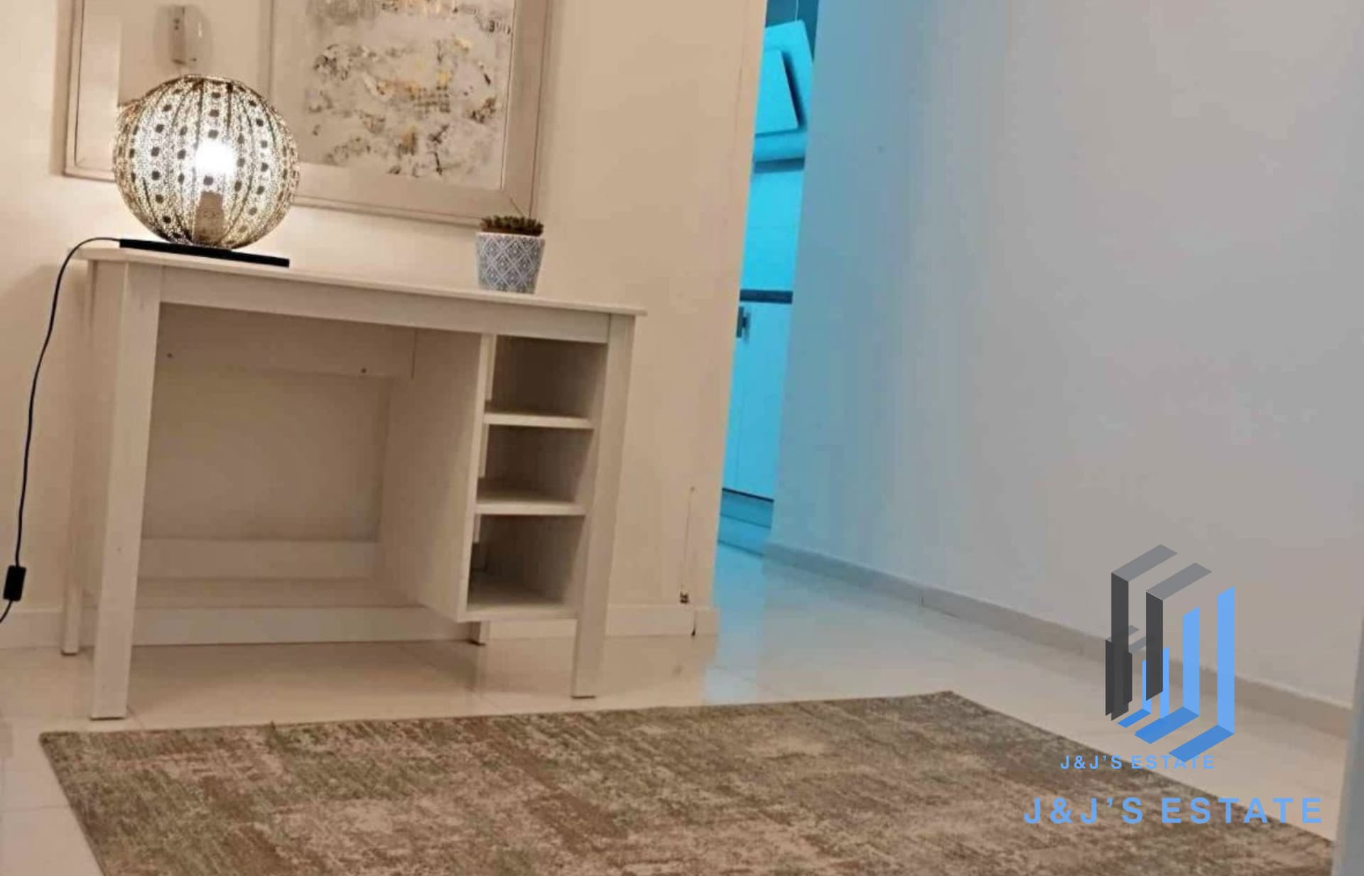 Modern 2-Bedroom Apartment with Balcony in Sliema · 5