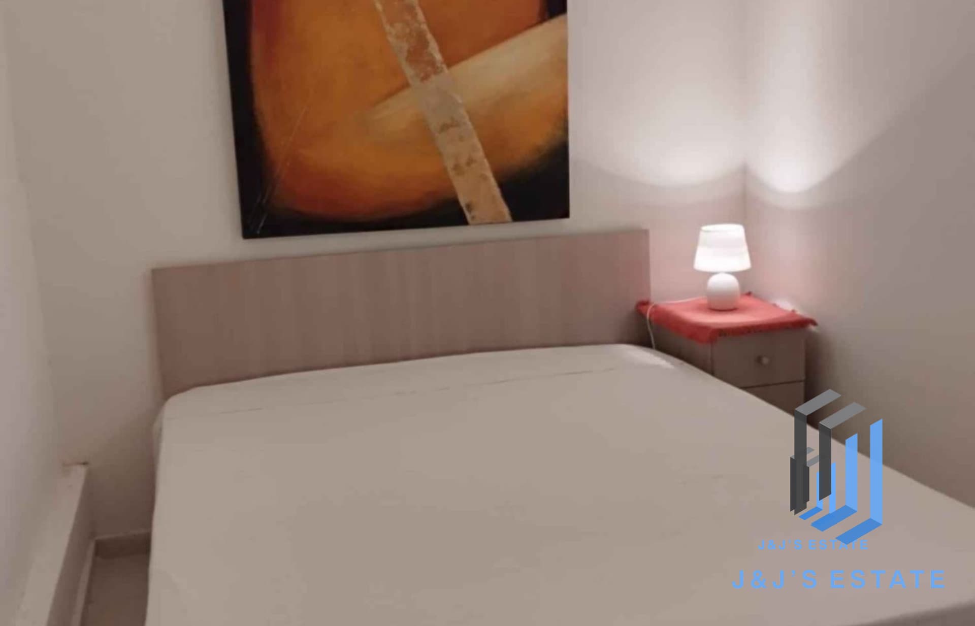 Modern 2-Bedroom Apartment with Balcony in Sliema · 9