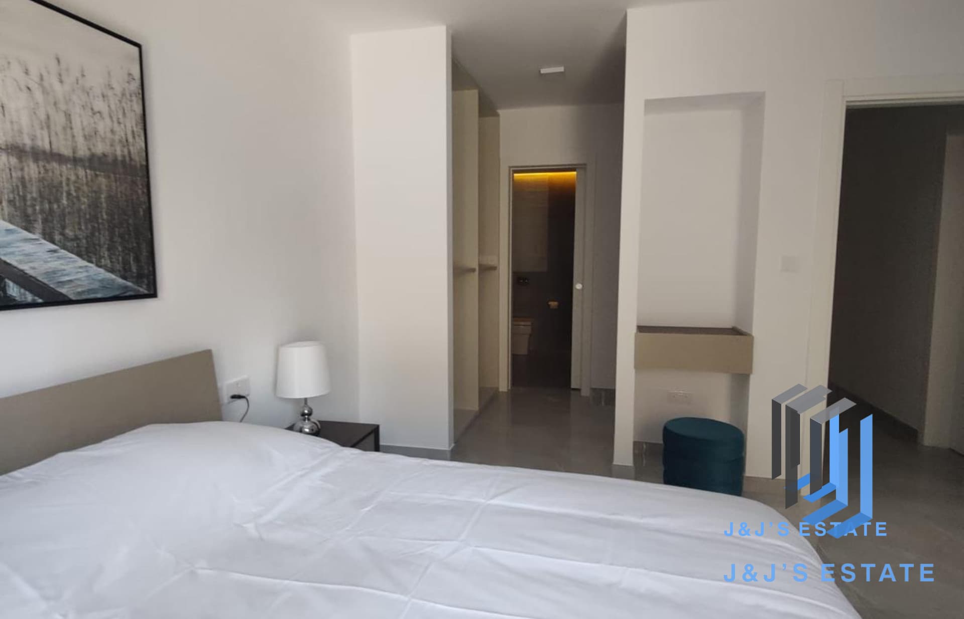 Modern 3-Bedroom Apartment in Siggiewi · 2