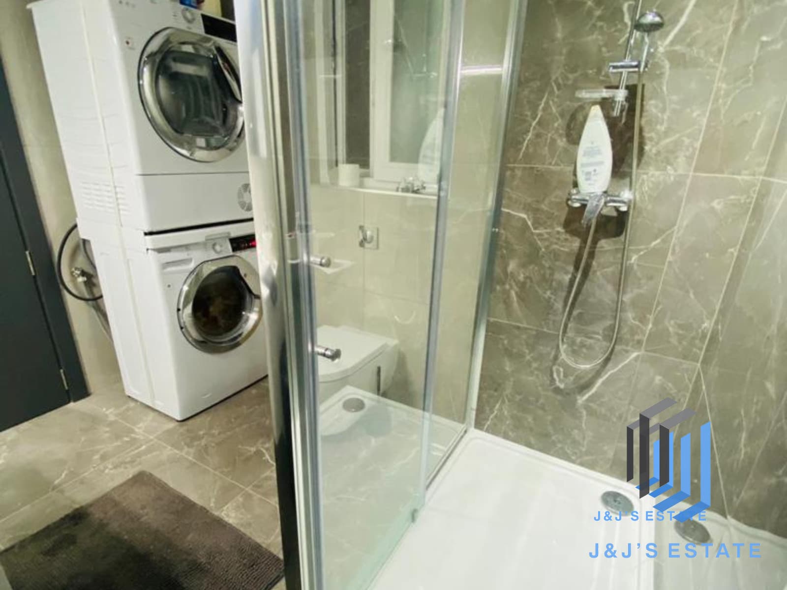 Bright and Modern 3-Bedroom Apartment in Gzira · 8