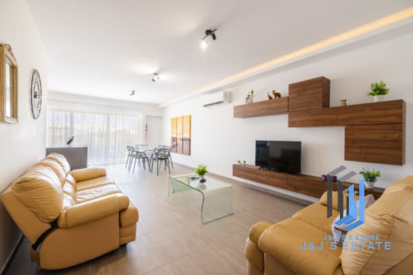 Modern 3-Bedroom Apartment in Naxxar – Ready to Move In · 7