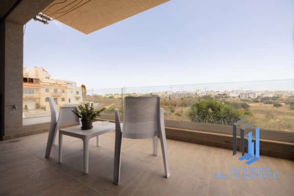 Modern 3-Bedroom Apartment in Naxxar – Ready to Move In · 9