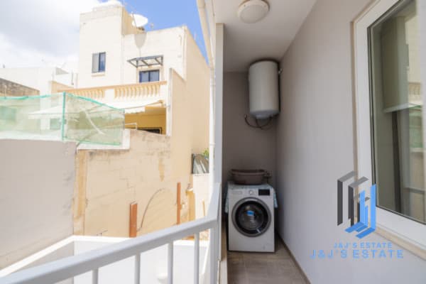 Modern 3-Bedroom Apartment in Naxxar – Ready to Move In · 15