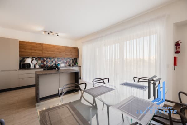 Modern 3-Bedroom Apartment in Naxxar – Ready to Move In · 16