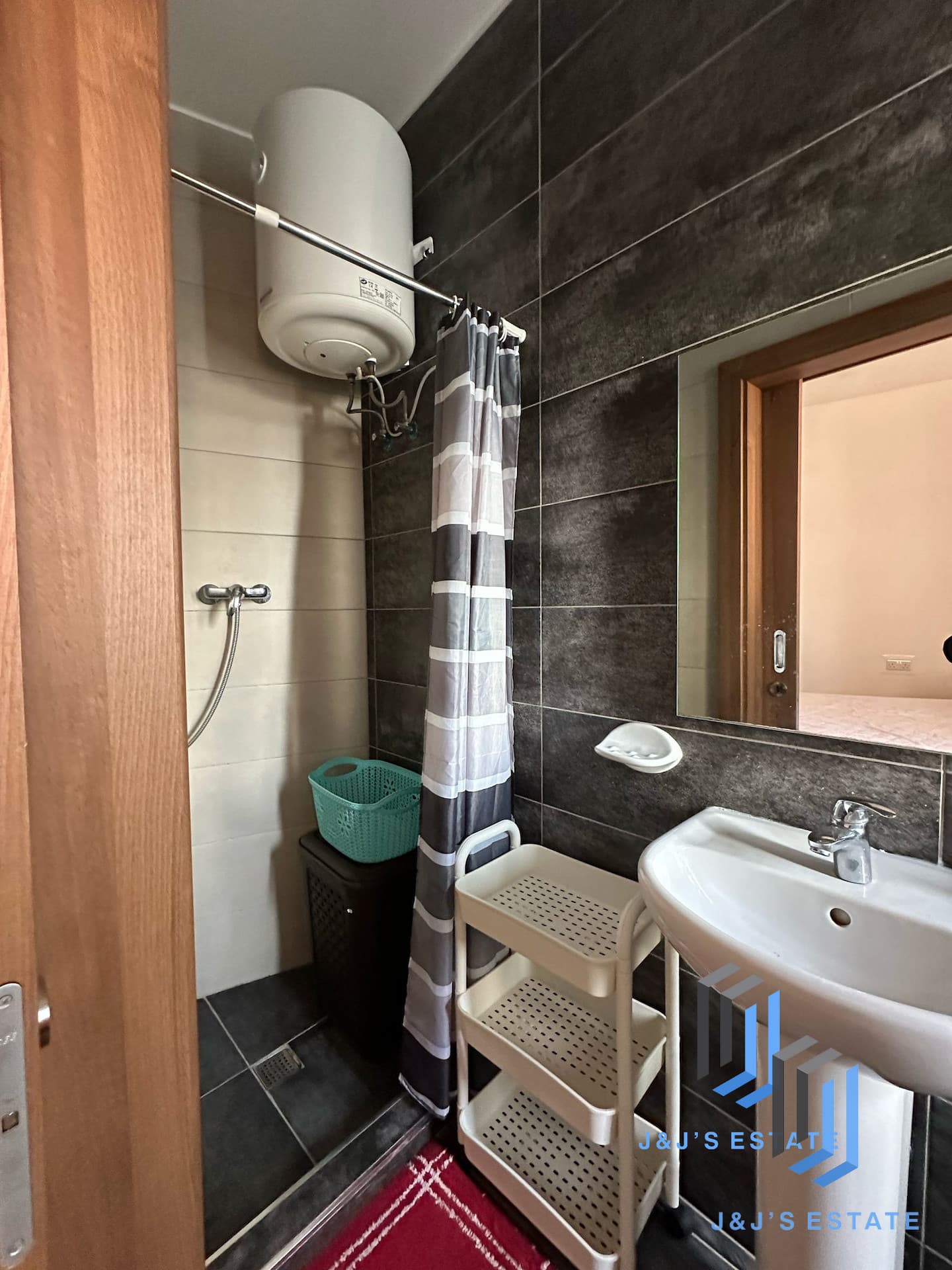 Bright 1-Bedroom Studio Penthouse in Birgu/Kalkara · 5