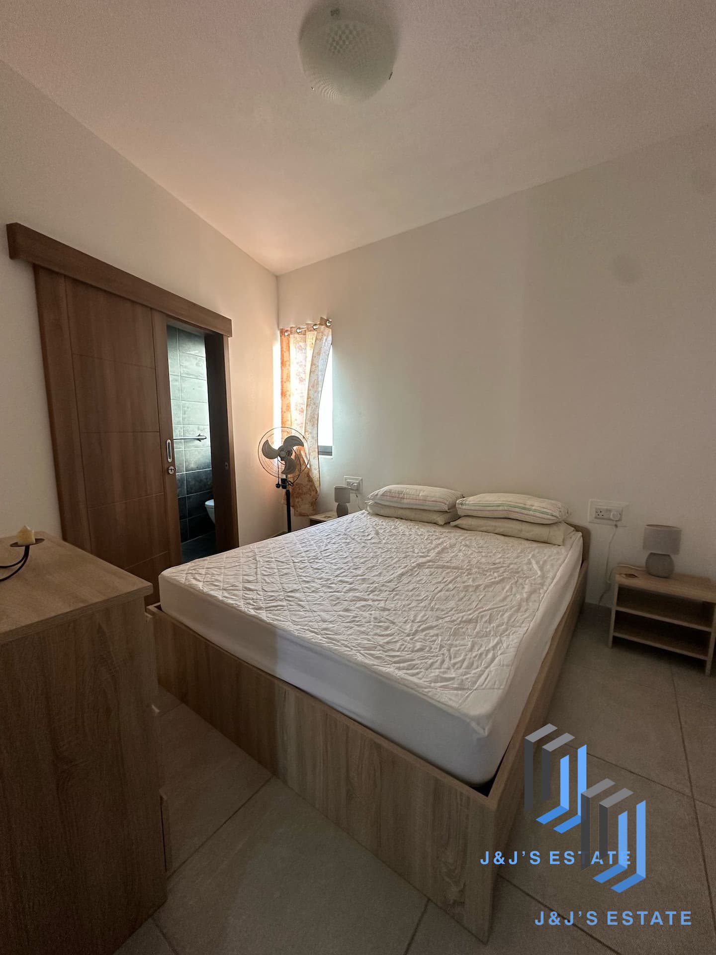 Bright 1-Bedroom Studio Penthouse in Birgu/Kalkara · 6