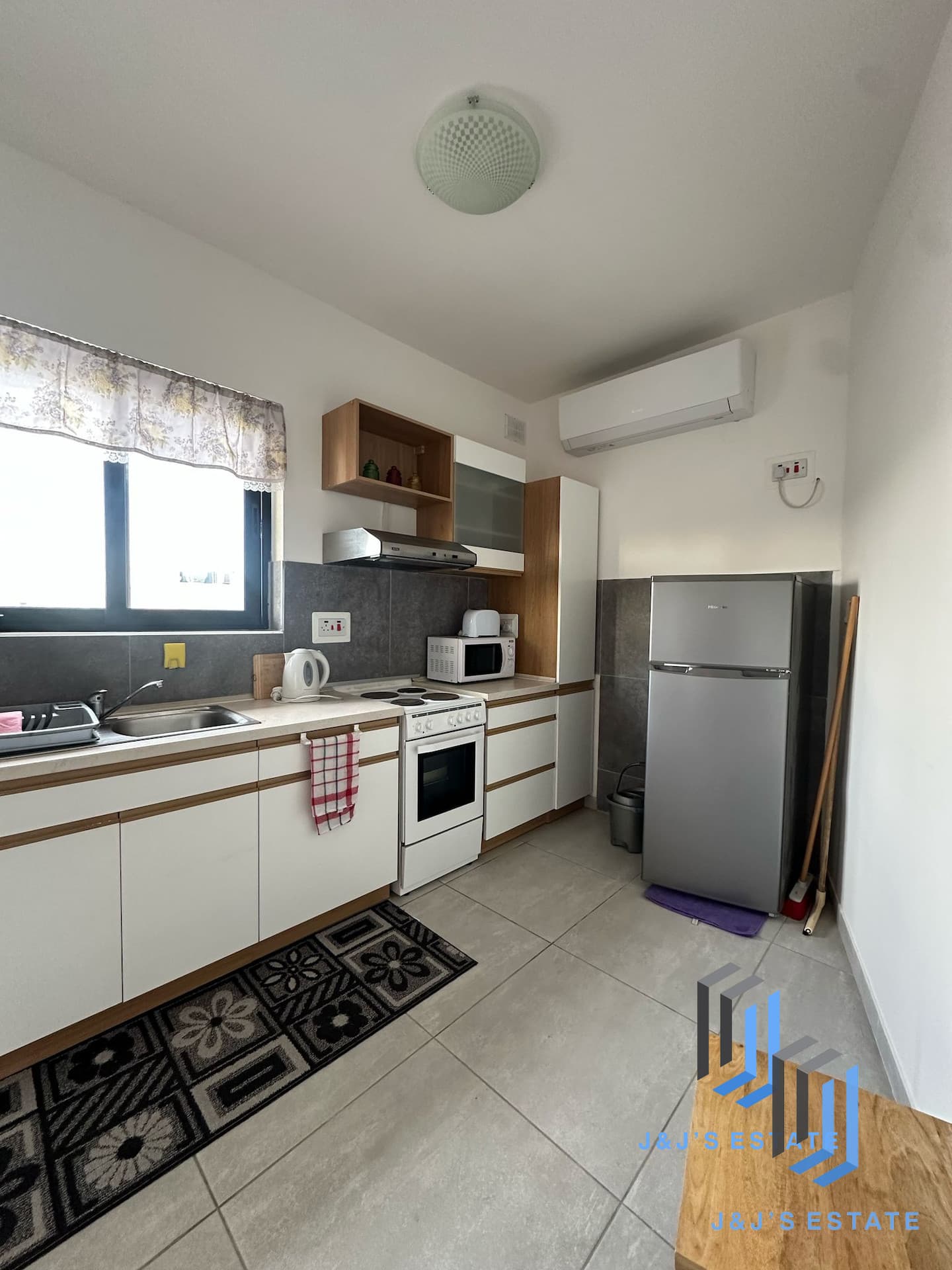 Bright 1-Bedroom Studio Penthouse in Birgu/Kalkara · 11