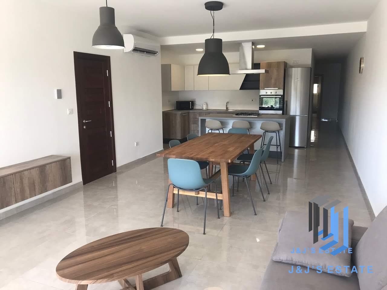Modern three-bedroom apartment with large terrace in Gzira · 1