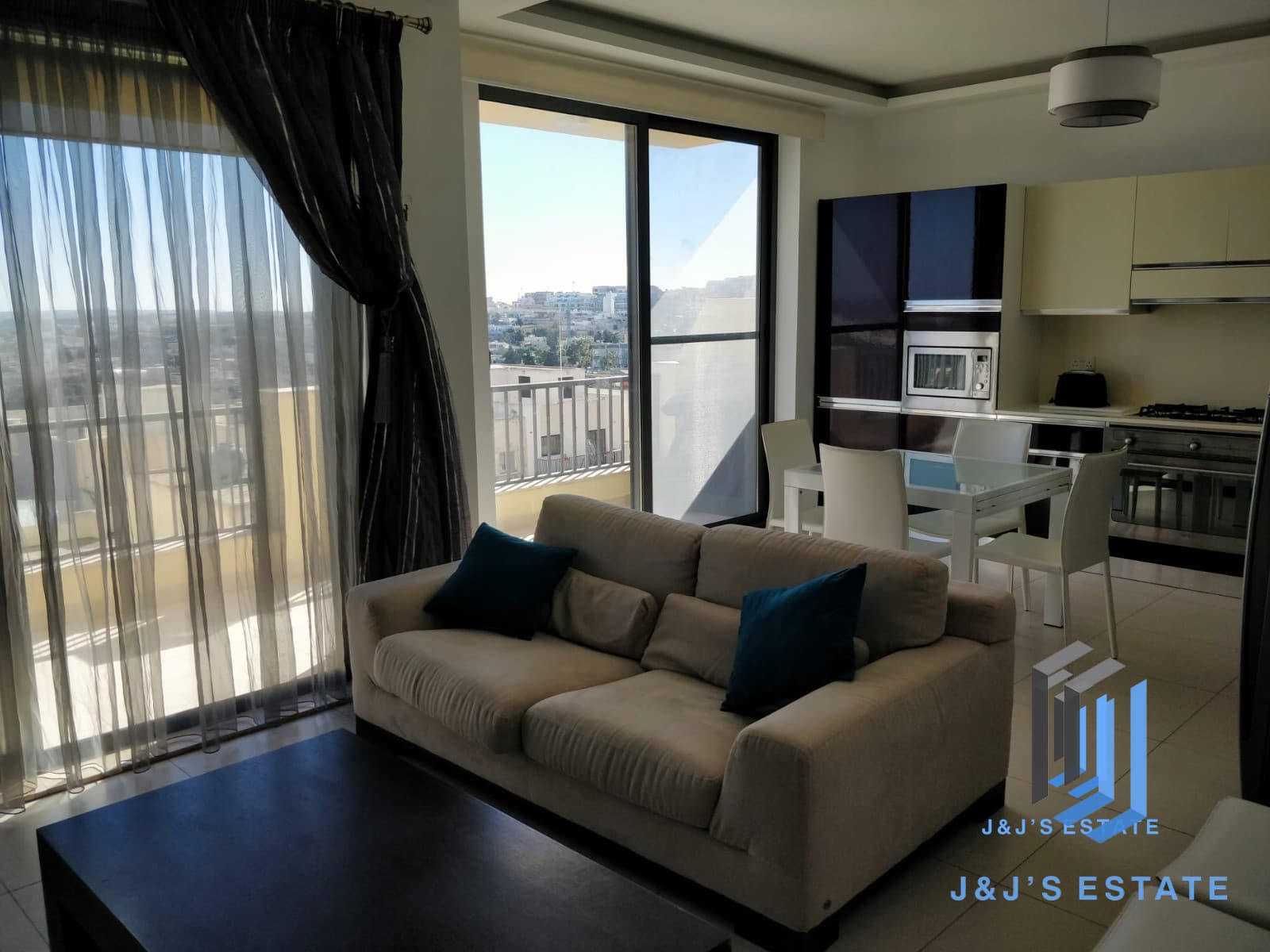 Modern 2-Bedroom Apartment with Sea Views in Mellieha · 5