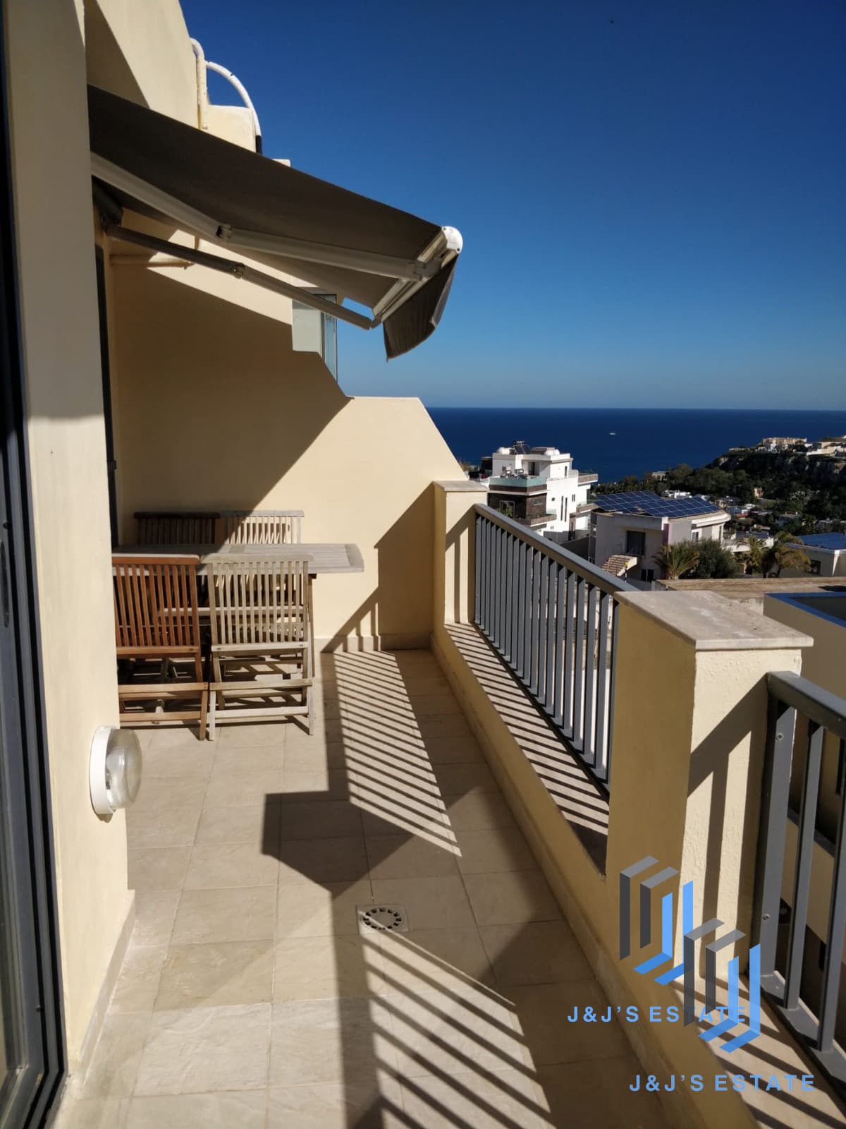 Modern 2-Bedroom Apartment with Sea Views in Mellieha · 8