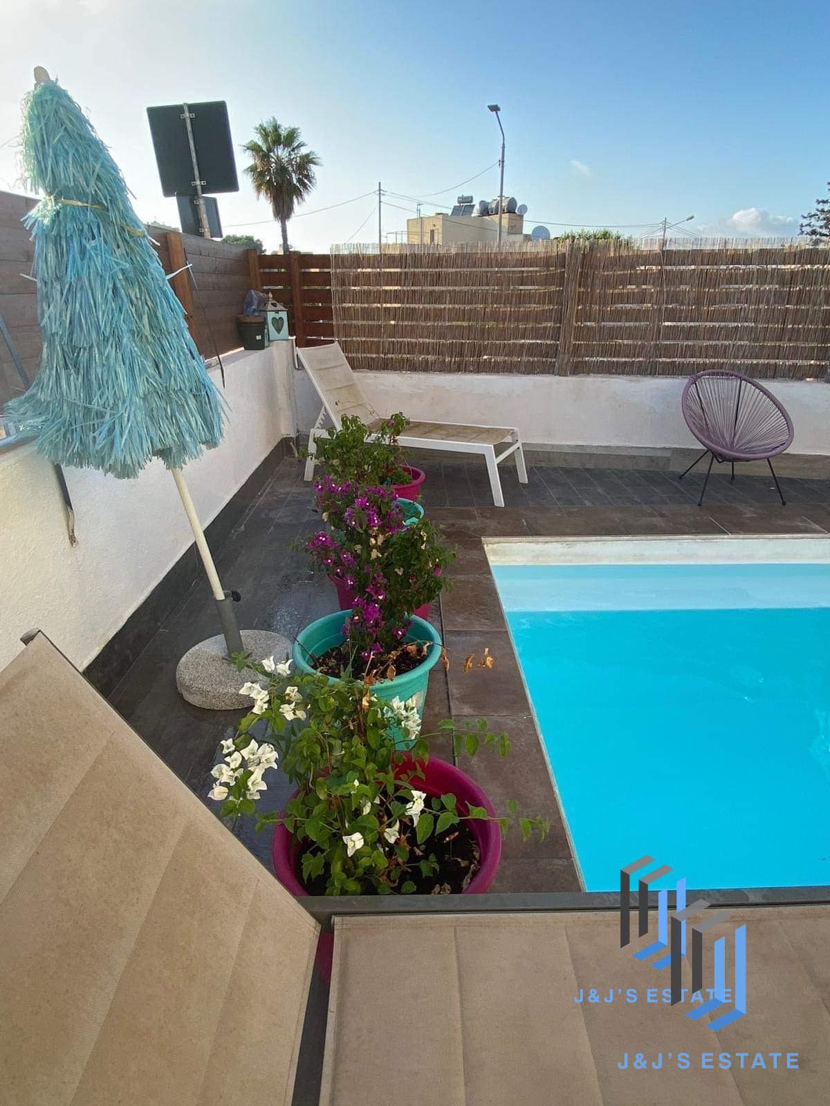 Stunning 2-Bedroom Maisonette in Swieqi · 3
