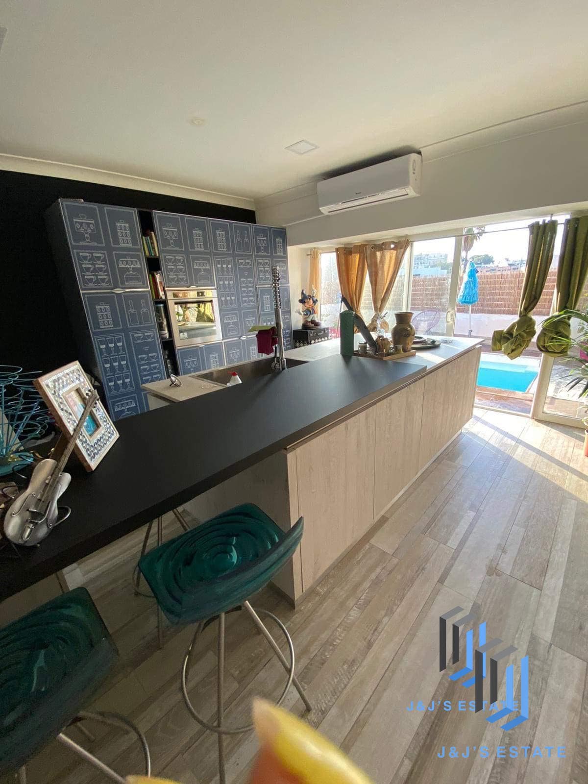 Stunning 2-Bedroom Maisonette in Swieqi · 4