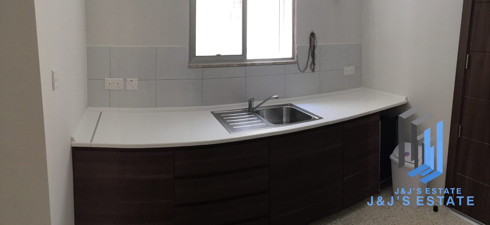Spacious Studio in Gzira · 12