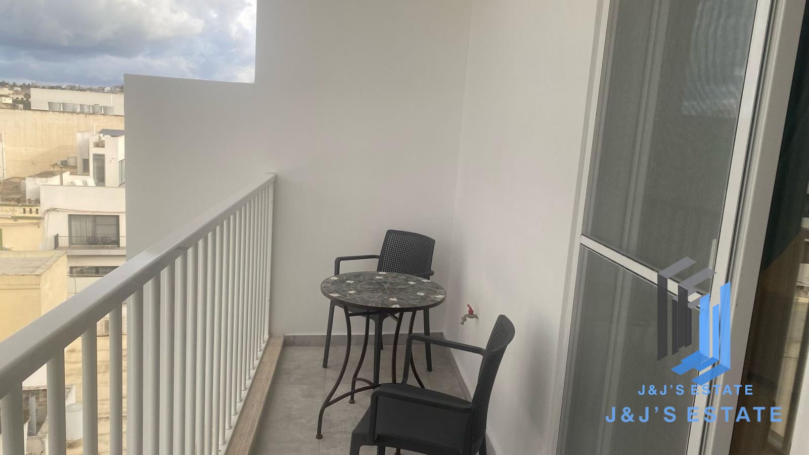 Modern Penthouse in Balzan · 9