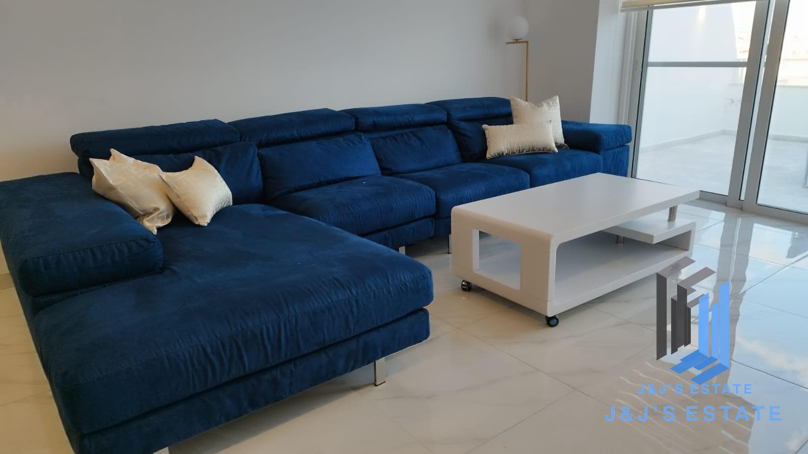 Modern Penthouse in Balzan · 16