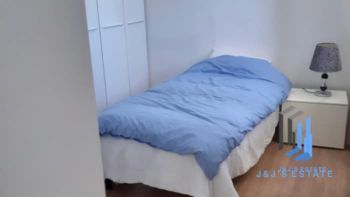 Modern 2-Bedroom Apartment with Large Terrace in Sliema · 2