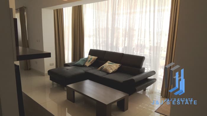 Modern 2-Bedroom Apartment with Large Terrace in Sliema · 3