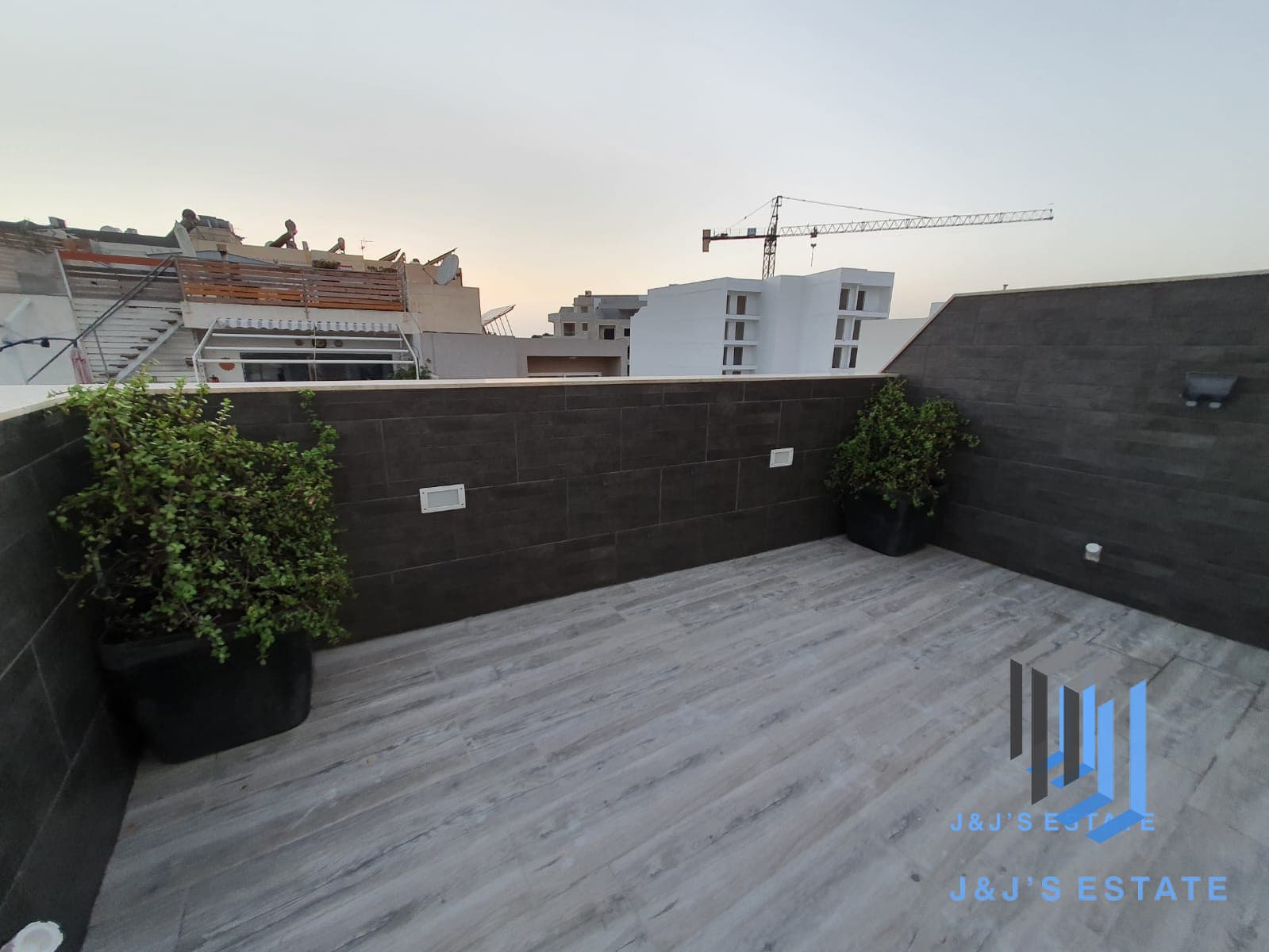 Modern 2-Bedroom Apartment in Mgarr · 1