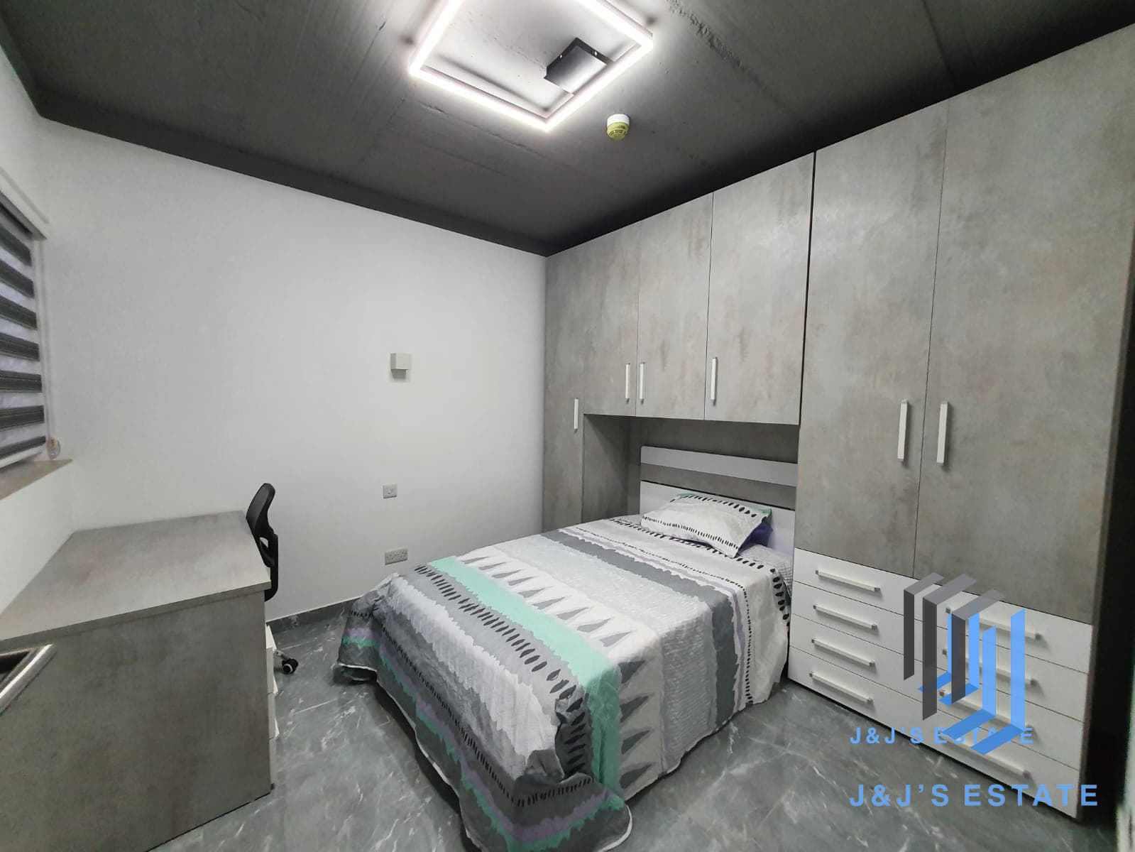 Modern 2-Bedroom Apartment in Mgarr · 3