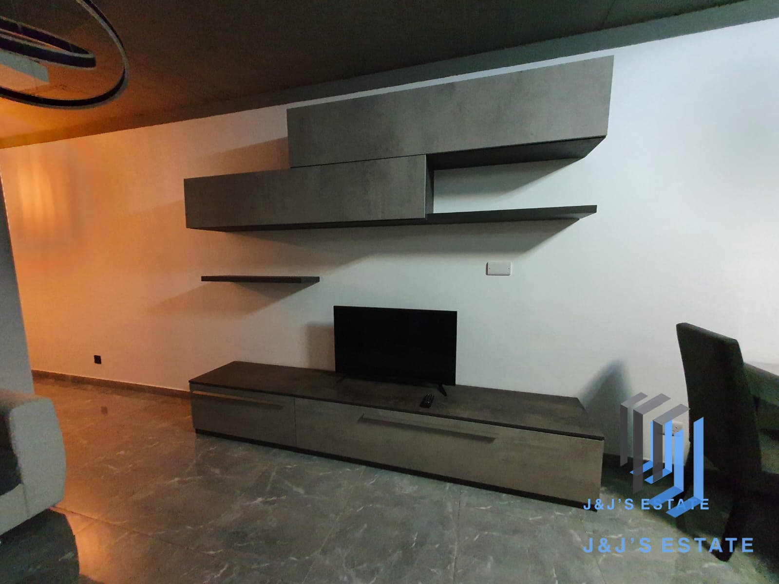 Modern 2-Bedroom Apartment in Mgarr · 6