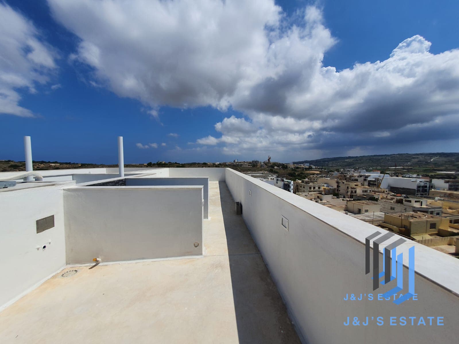 Modern 2-Bedroom Apartment in Mgarr · 7