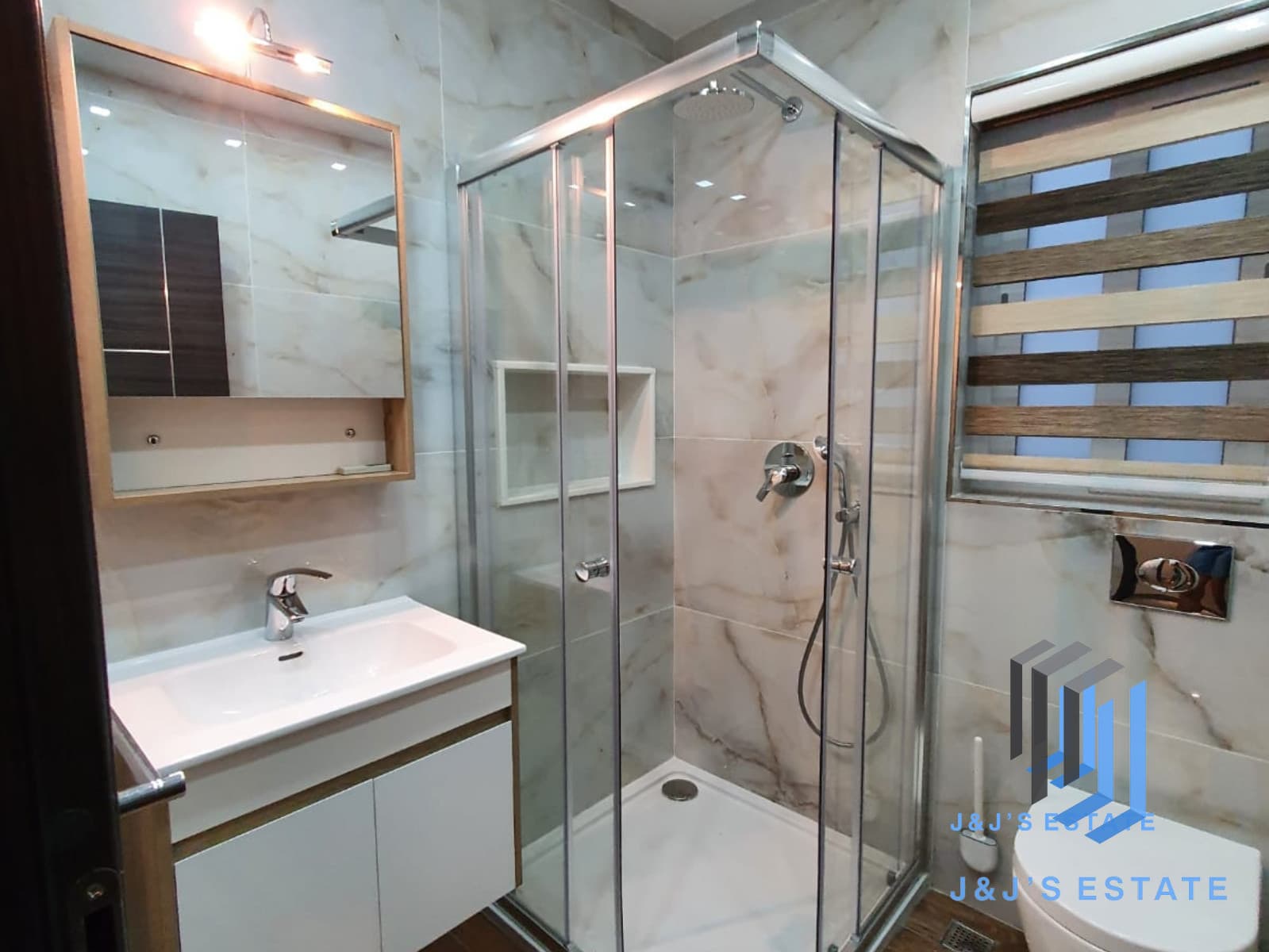 Modern 2-Bedroom Apartment in Mgarr · 8