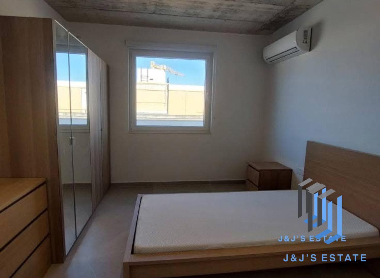Modern Penthouse with Private Pool in Naxxar · 5