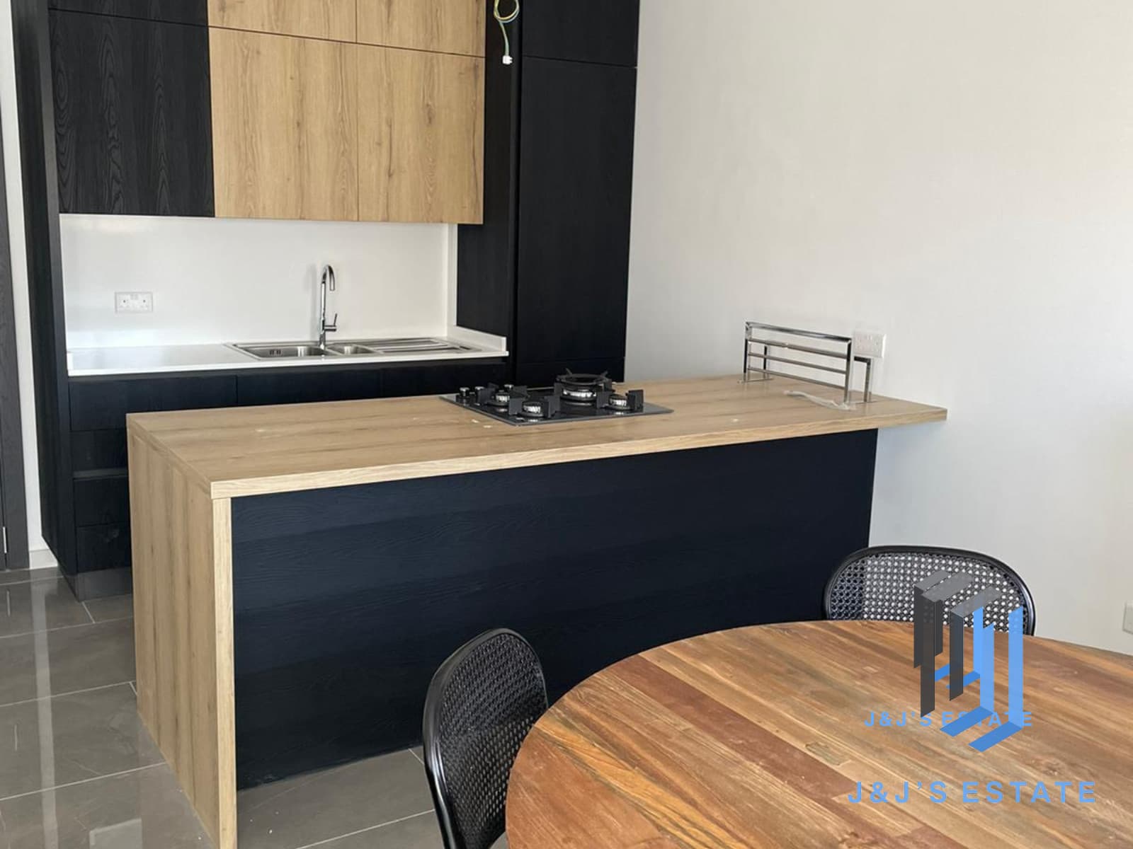 Modern 2-Bedroom Apartment with Balconies in Mellieha · 5