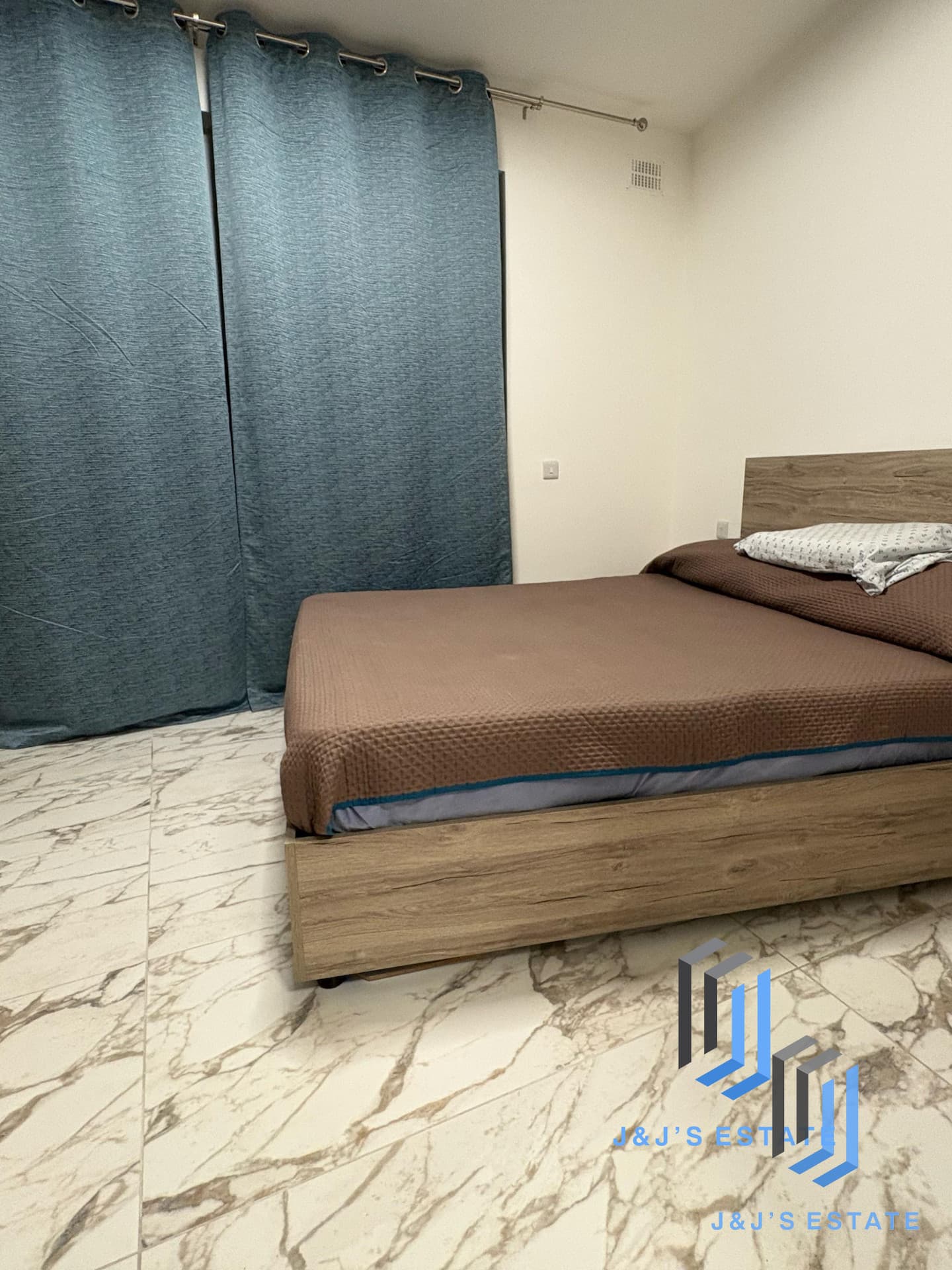 Modern 2-Bedroom Duplex Penthouse in Swatar · 6