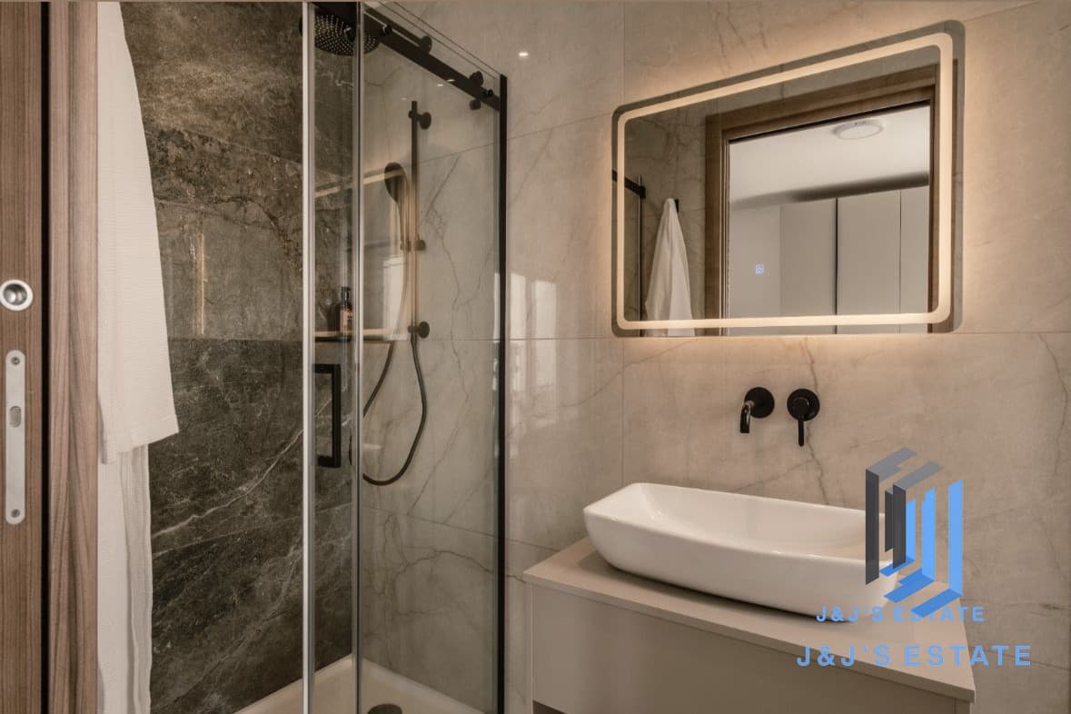 Brand New 3-Bedroom Apartment in San Gwann · 8