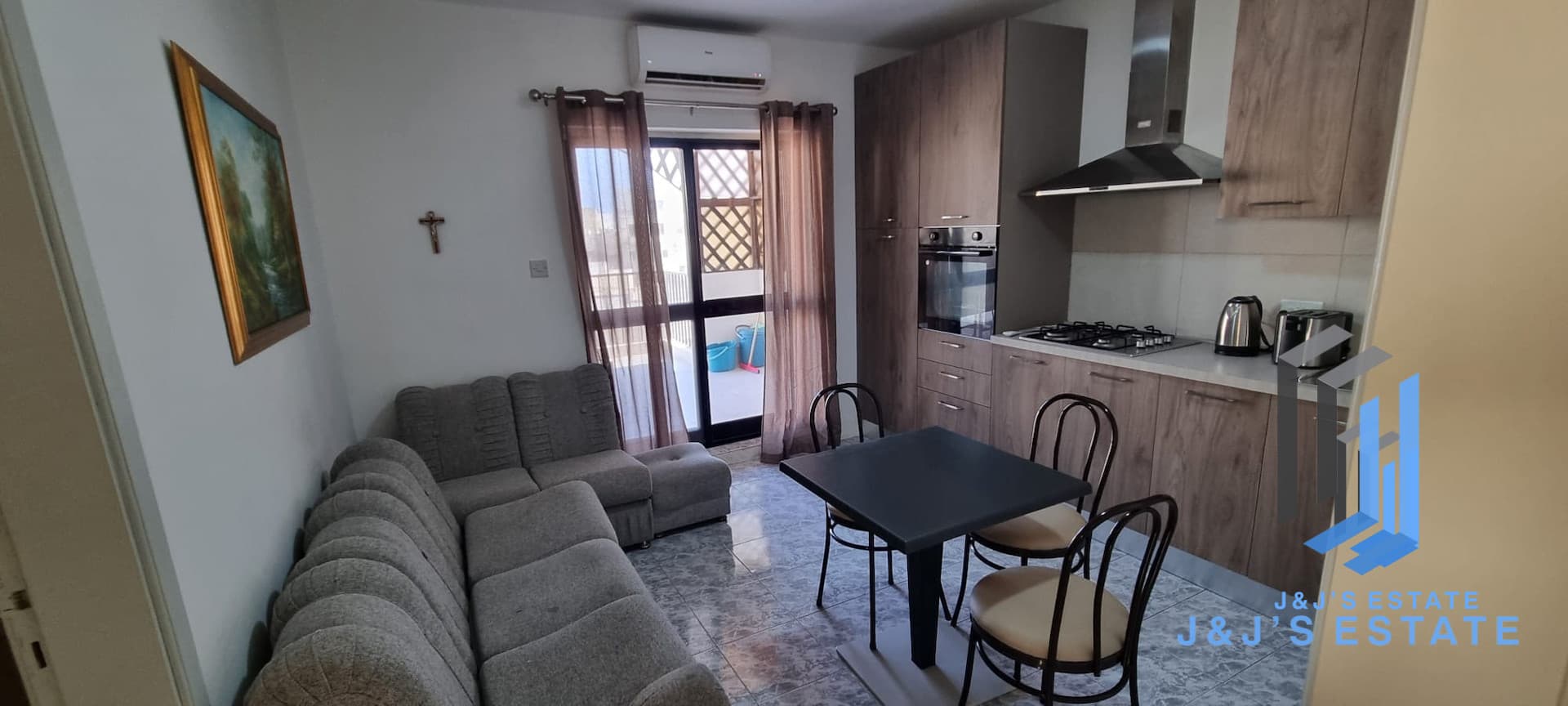 One-bedroom apartment with large terrace and sea view in Marsaskala · 4