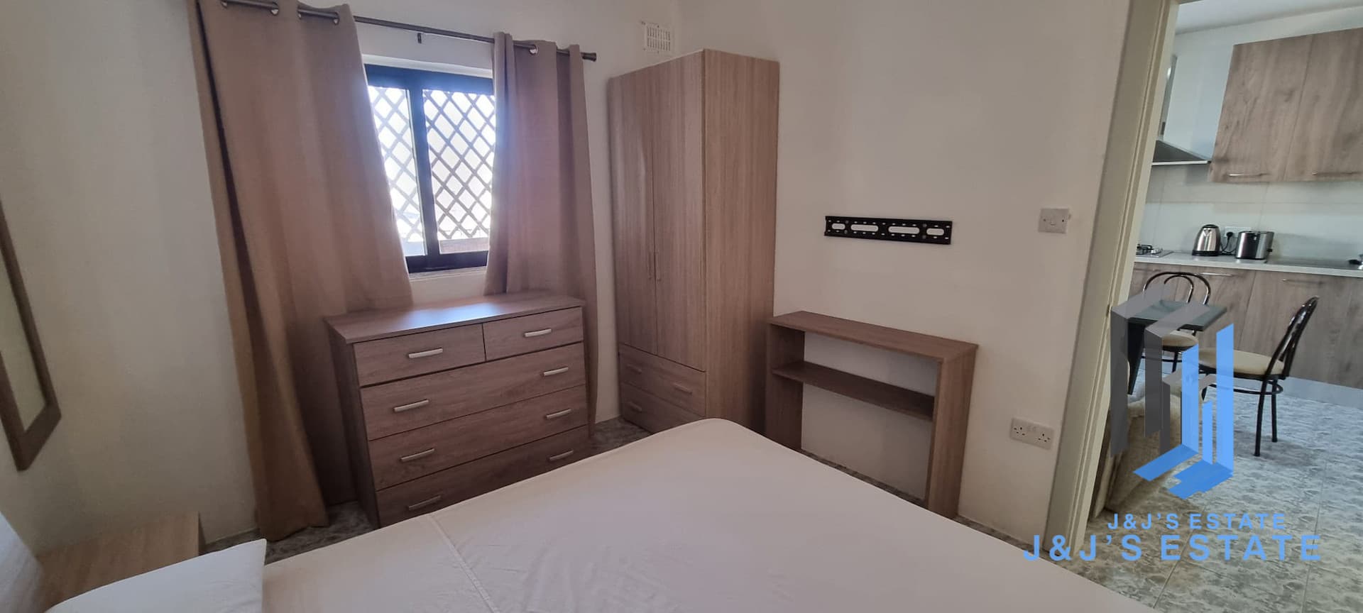 One-bedroom apartment with large terrace and sea view in Marsaskala · 6