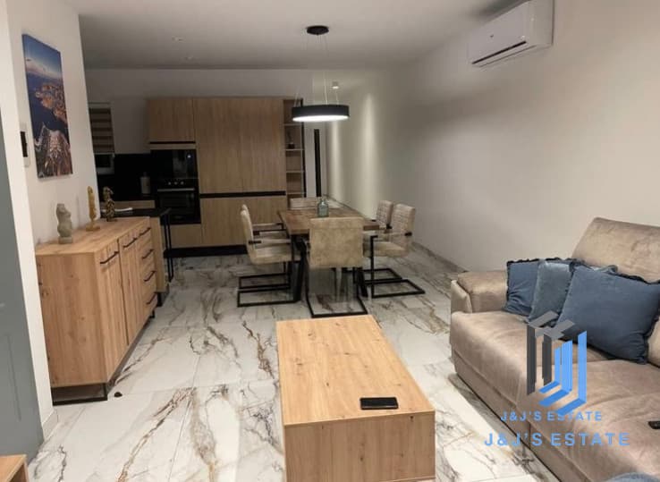 Luxury 2-Bedroom Penthouse with Sea Views in Zabbar · 4