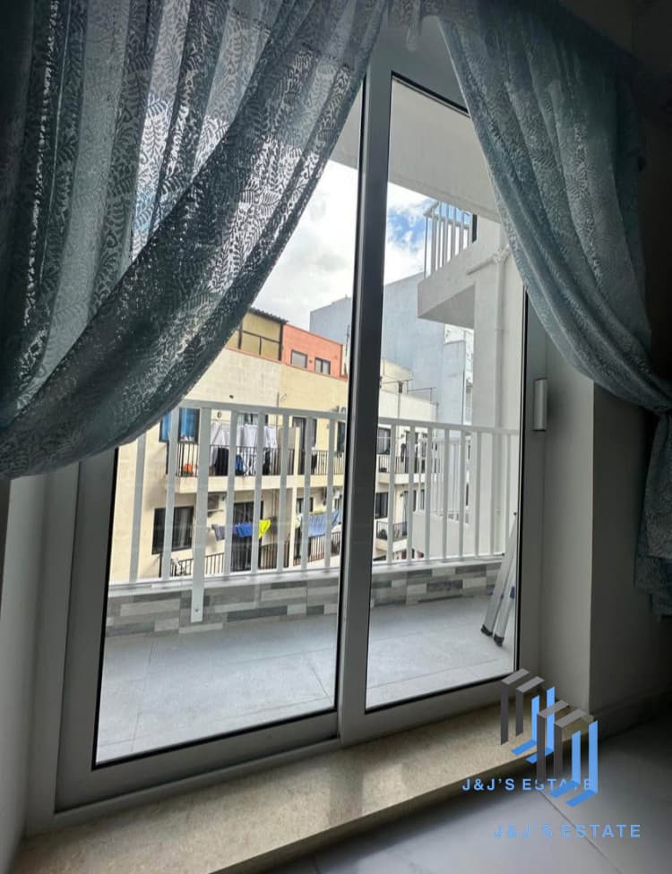 Modern two-bedroom apartment with two balconies in Msida · 3