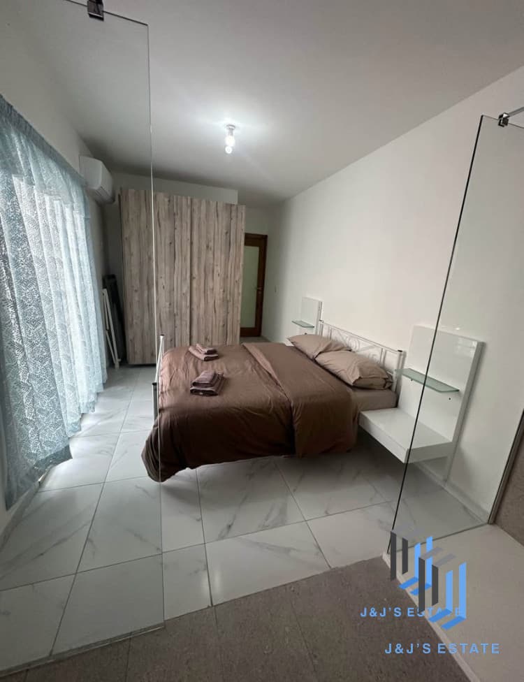 Modern two-bedroom apartment with two balconies in Msida · 4