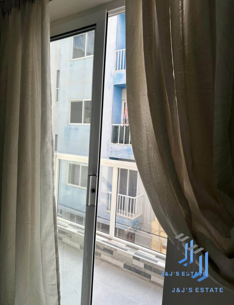 Modern two-bedroom apartment with two balconies in Msida · 9