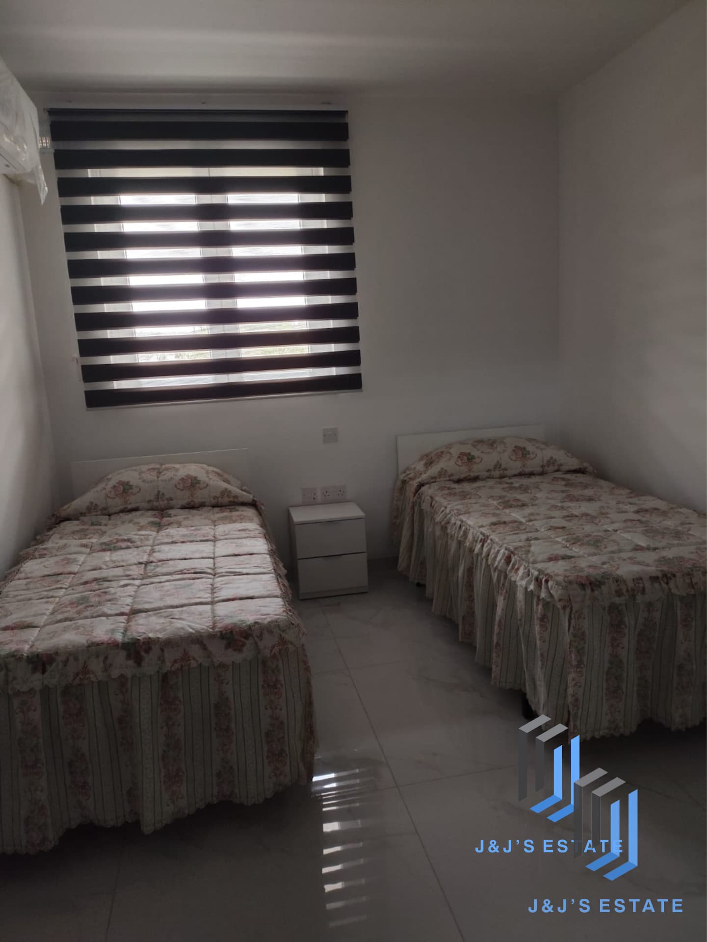 Brand New 3-Bedroom Maisonette in Central Zebbug · 11