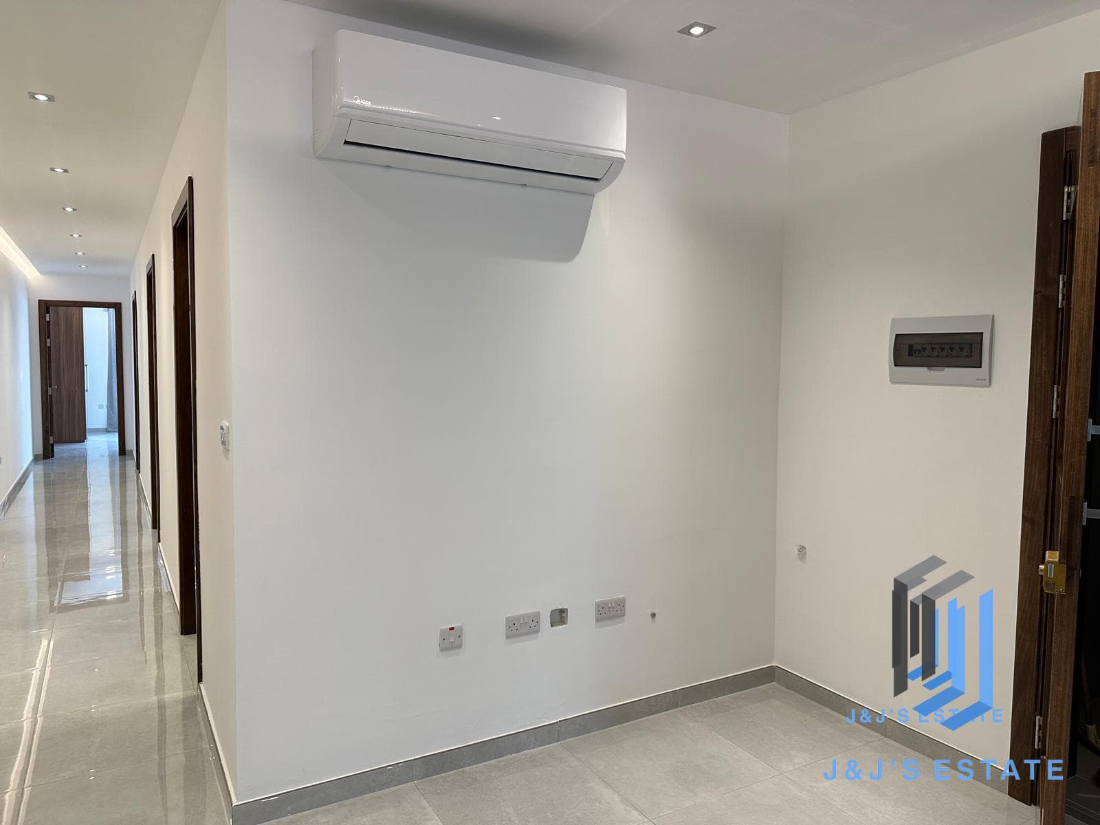Stylish 3-Bedroom Apartment in San Gwann · 12