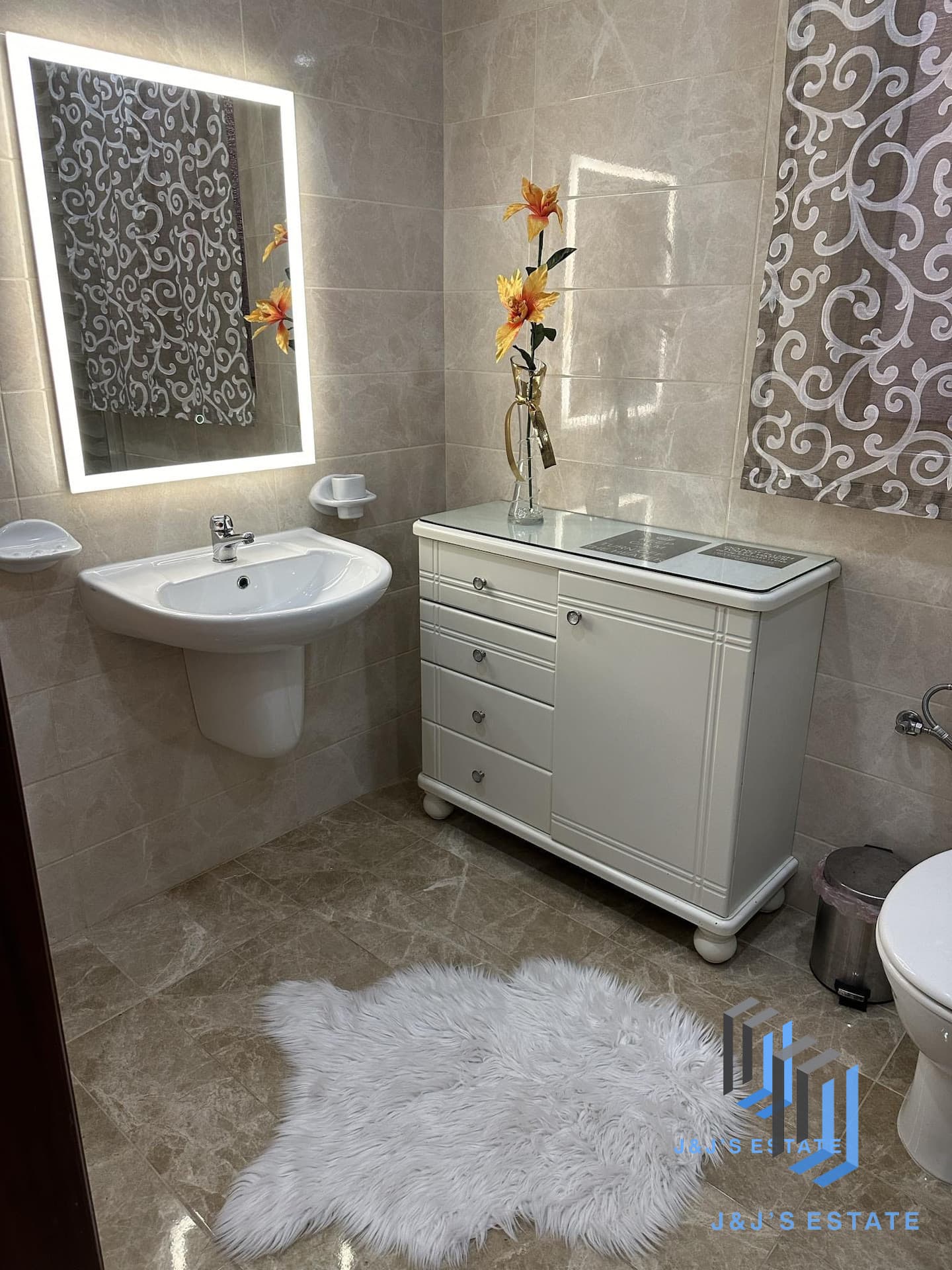 3-Bedroom Apartment with Valley & Sea Views – San Gwann · 3